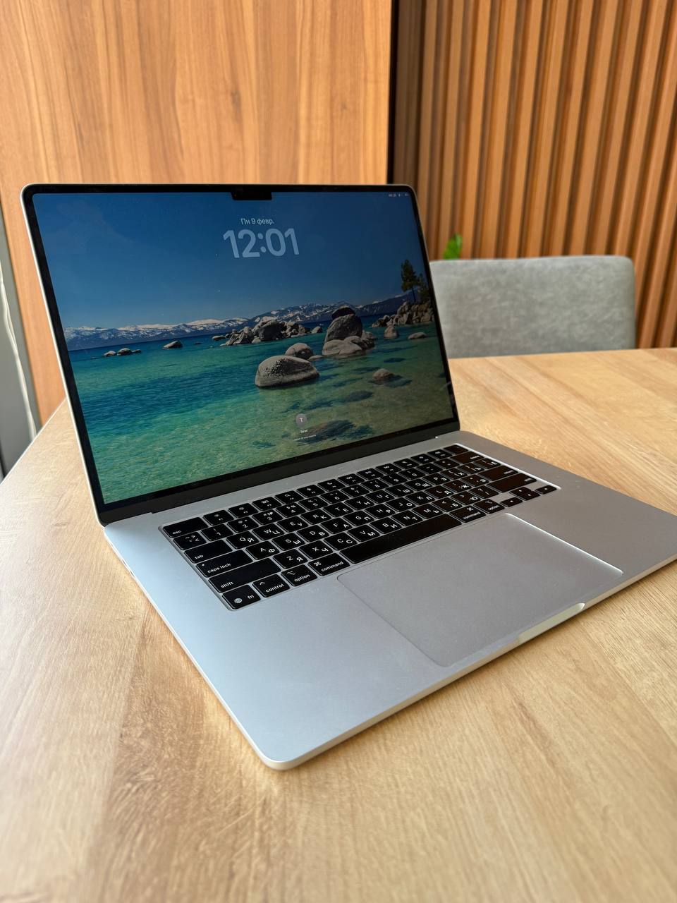 MacBook Air 15-inch M4, 16 ГБ ОЗУ, SSD 256 ГБ, куплен 30 декабря 2025