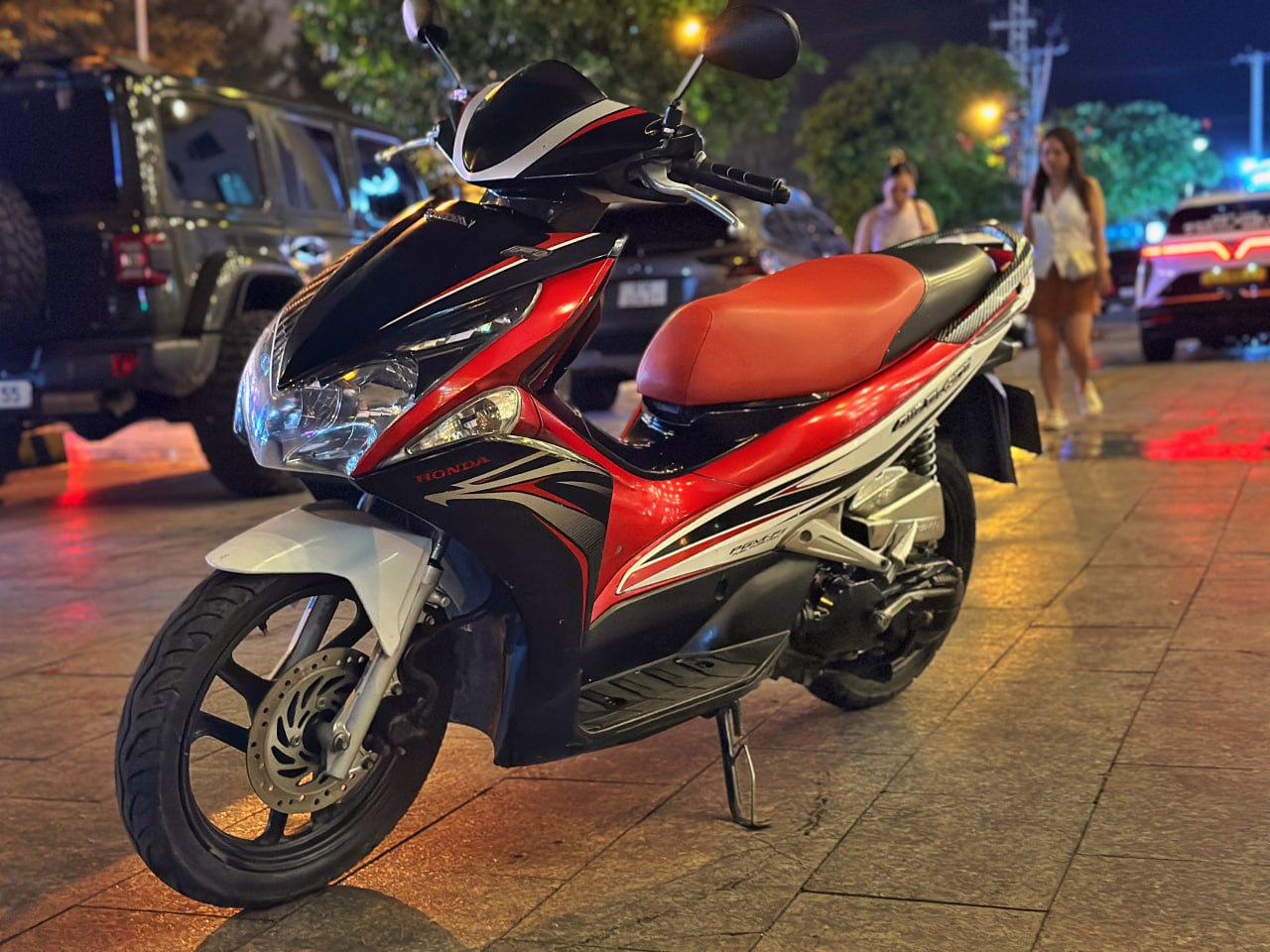 Фото 3: Honda Air Blade 2011 года, красный, пробег 40 000 км, объём 110 куб