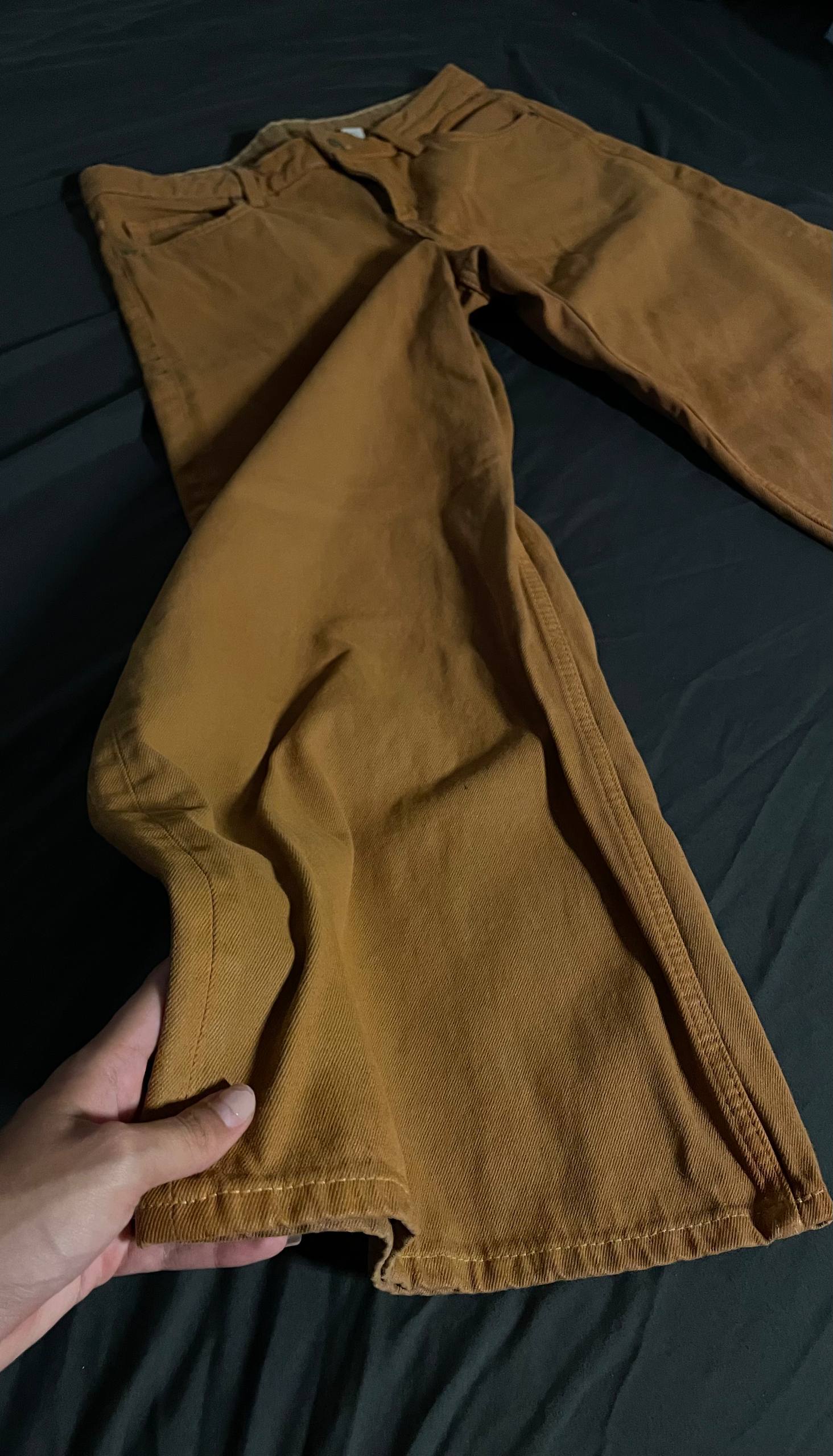 Фото 2: Продаются новые джинсы H&M ярко-горчичного цвета, ни разу не надеванные.