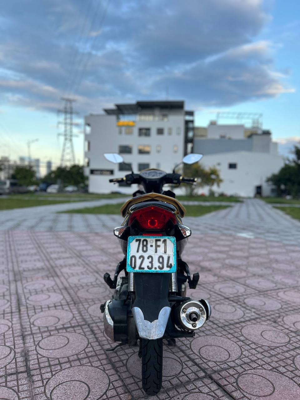 Фото 3: Продаётся жёлтый Yamaha Nouvo 4 RS 2011 года, 135 куб