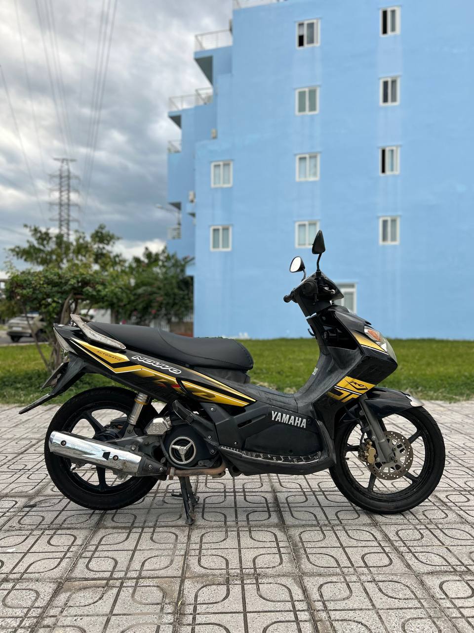 Мотоцикл Yamaha Nouvo 3 2008 года в отличном состоянии, полностью готов к эксплуатации.
