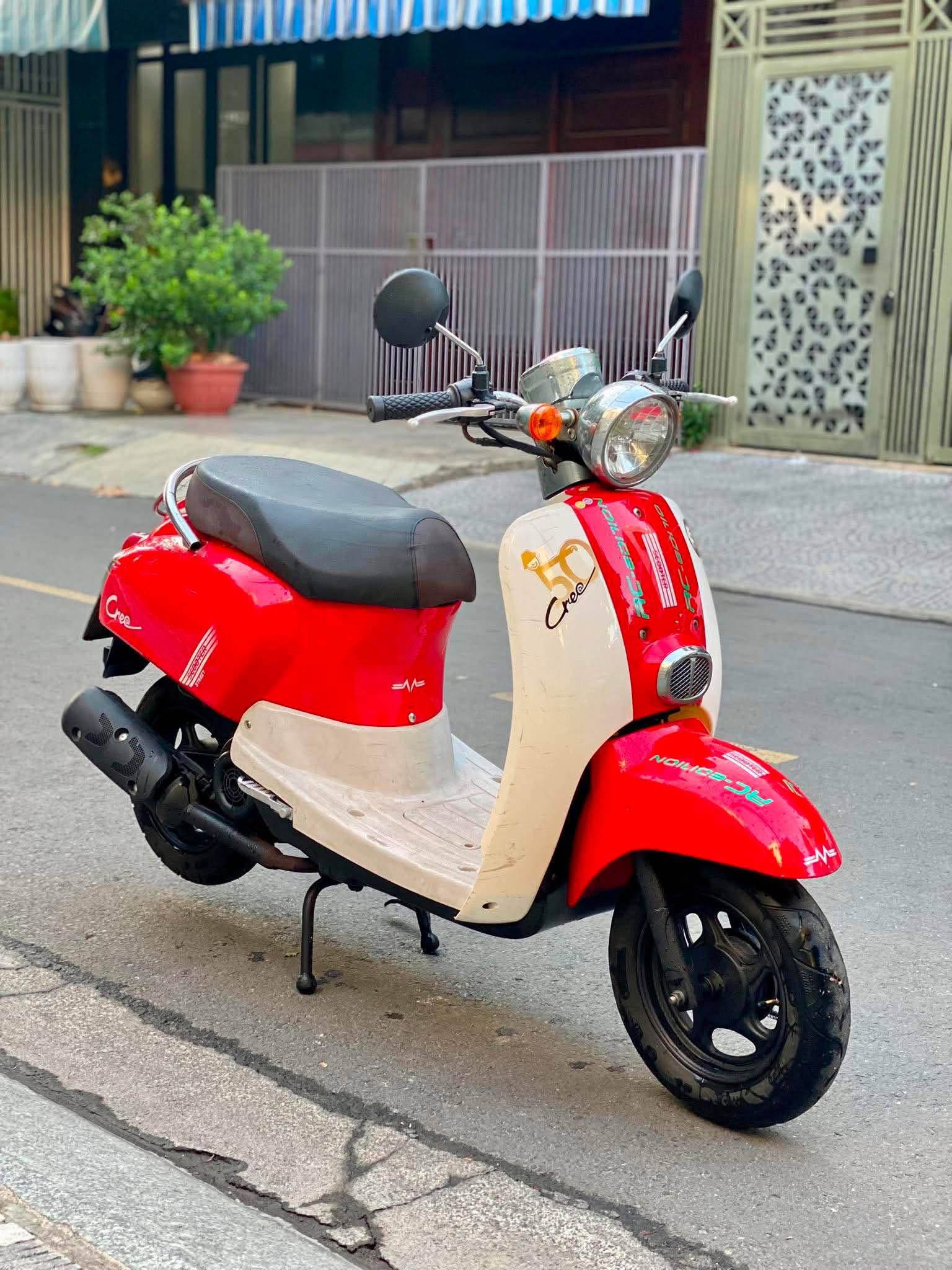 Продаётся лёгкий и манёвренный байк Crea 50 cc 2020 года с пробегом 12 000 км.