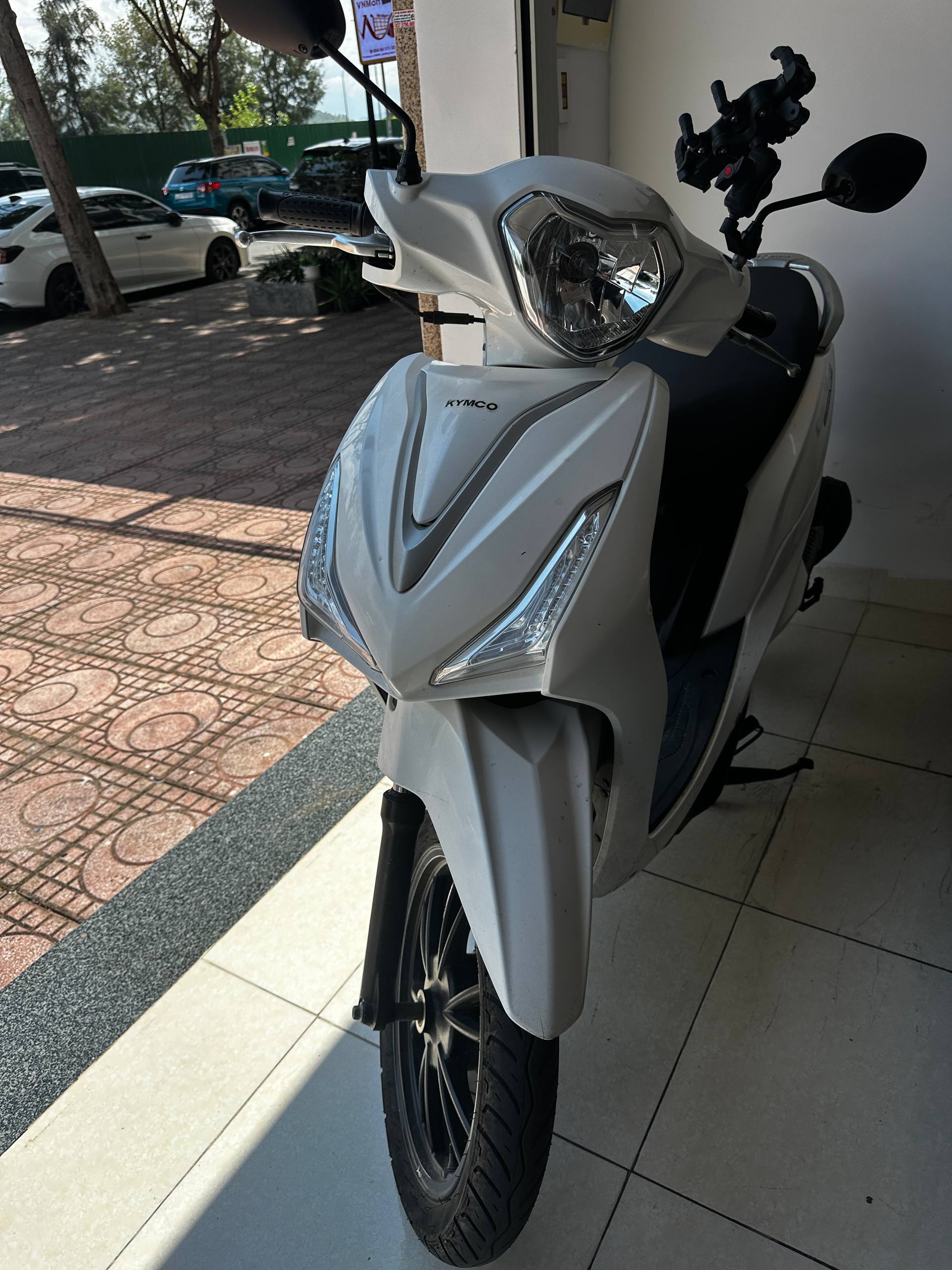 Продаётся скутер Kymco Candy 50cc, на котором можно официально ездить без прав.