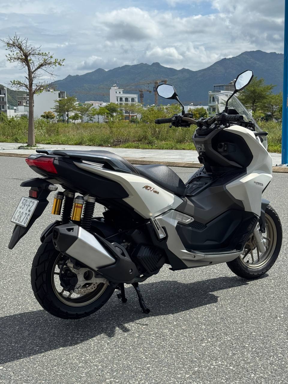 Фото 3: Honda ADV 160cc 2023 года, ABS, система контроля тяги, смарт-ключ