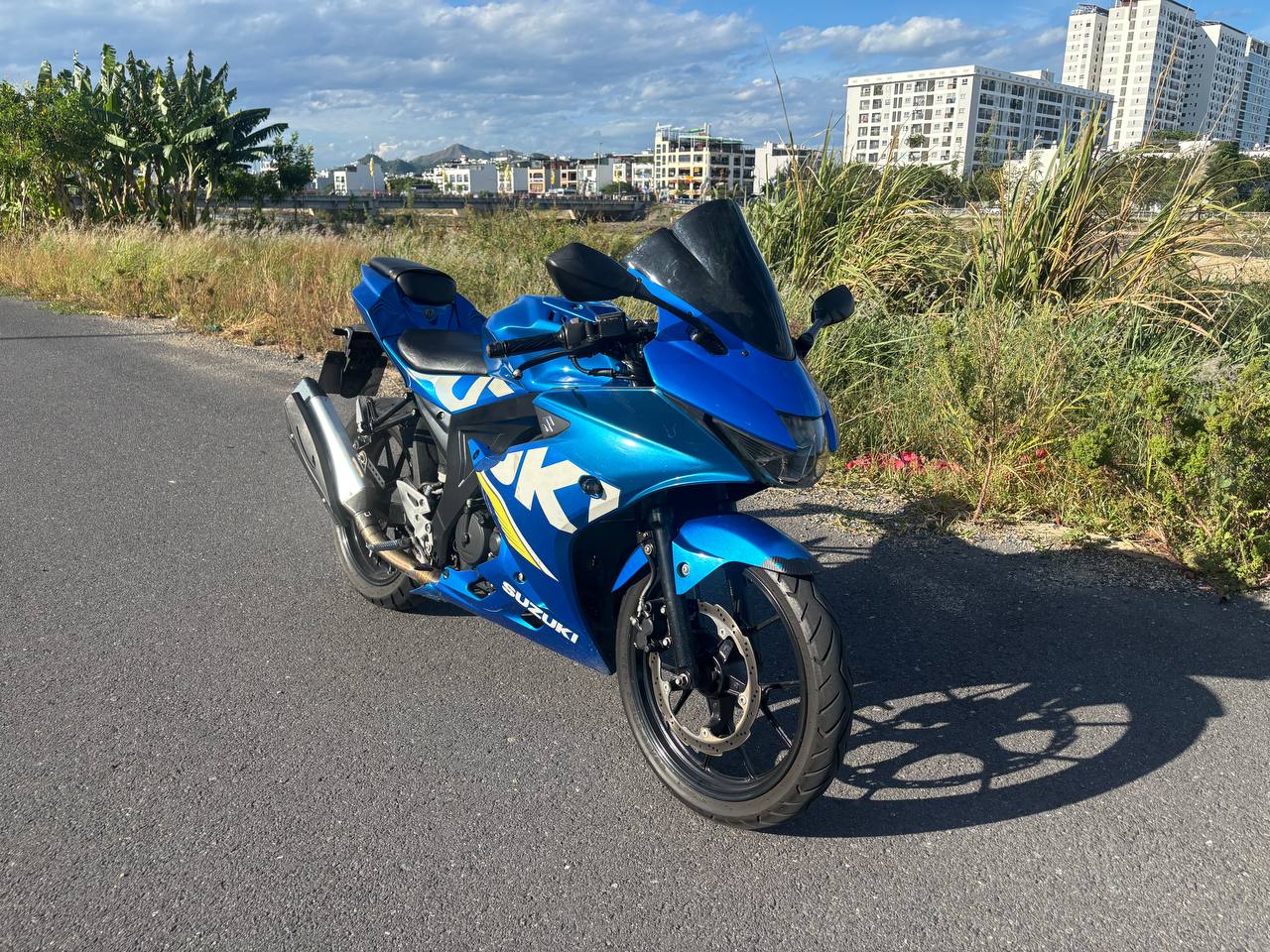 Продаётся мотоцикл Suzuki GSX-R150 2019 года с документами