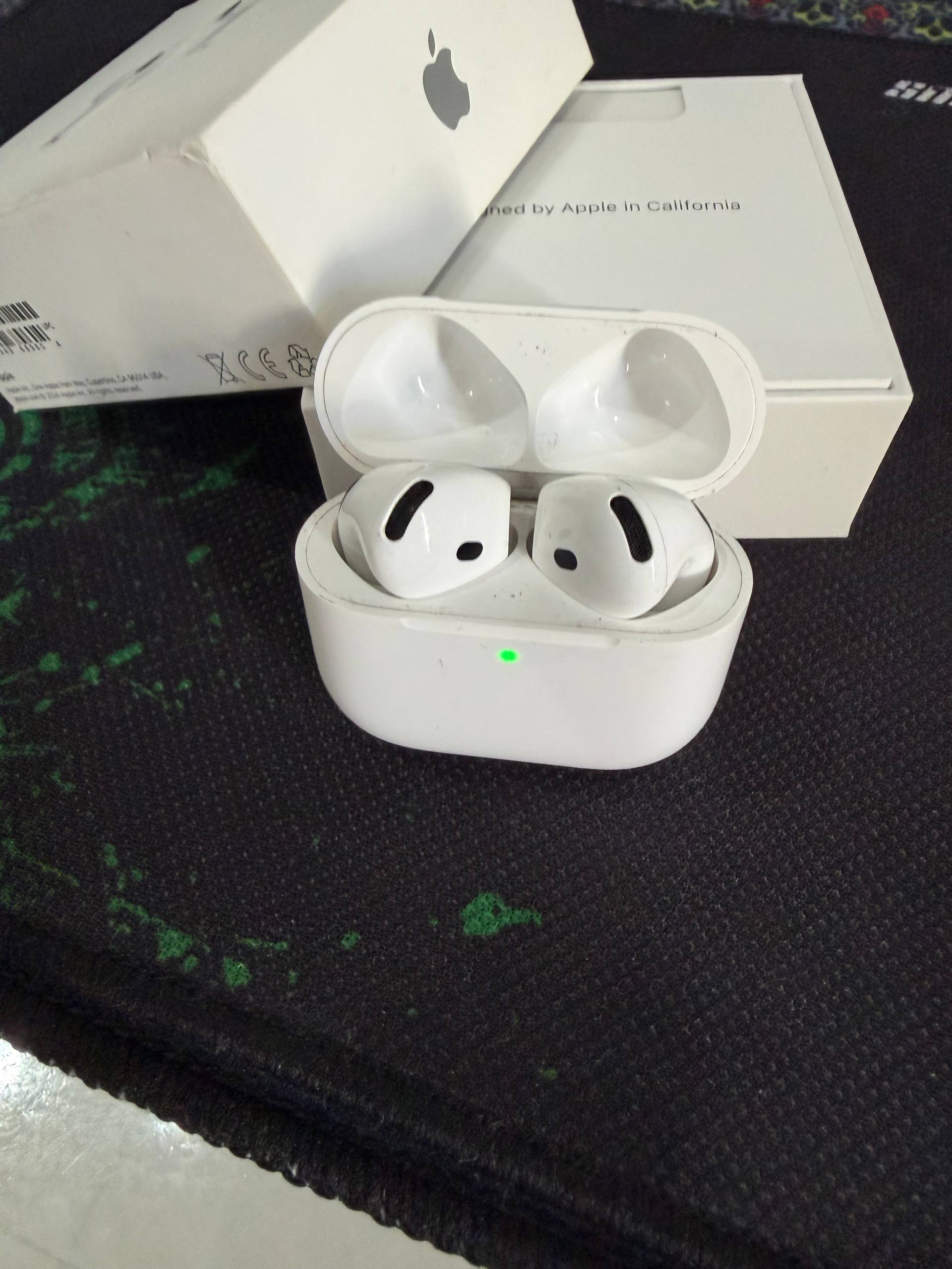 Наушники Apple AirPods 4 ANC с шумоподавлением, полностью рабочие, в комплекте с…