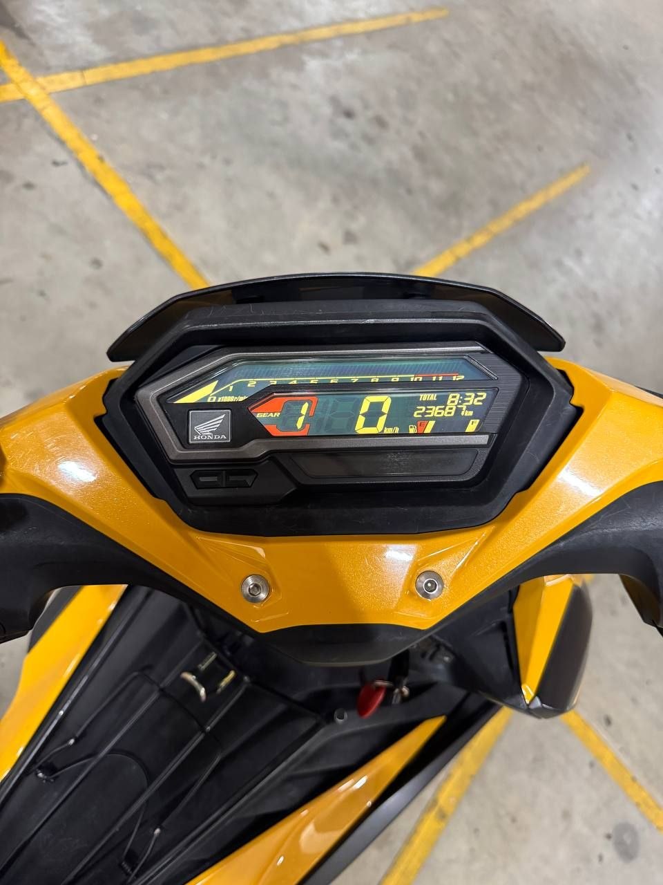 Продаётся Honda Winner X 2019 года с пробегом 24700 км, в отличном состоянии.