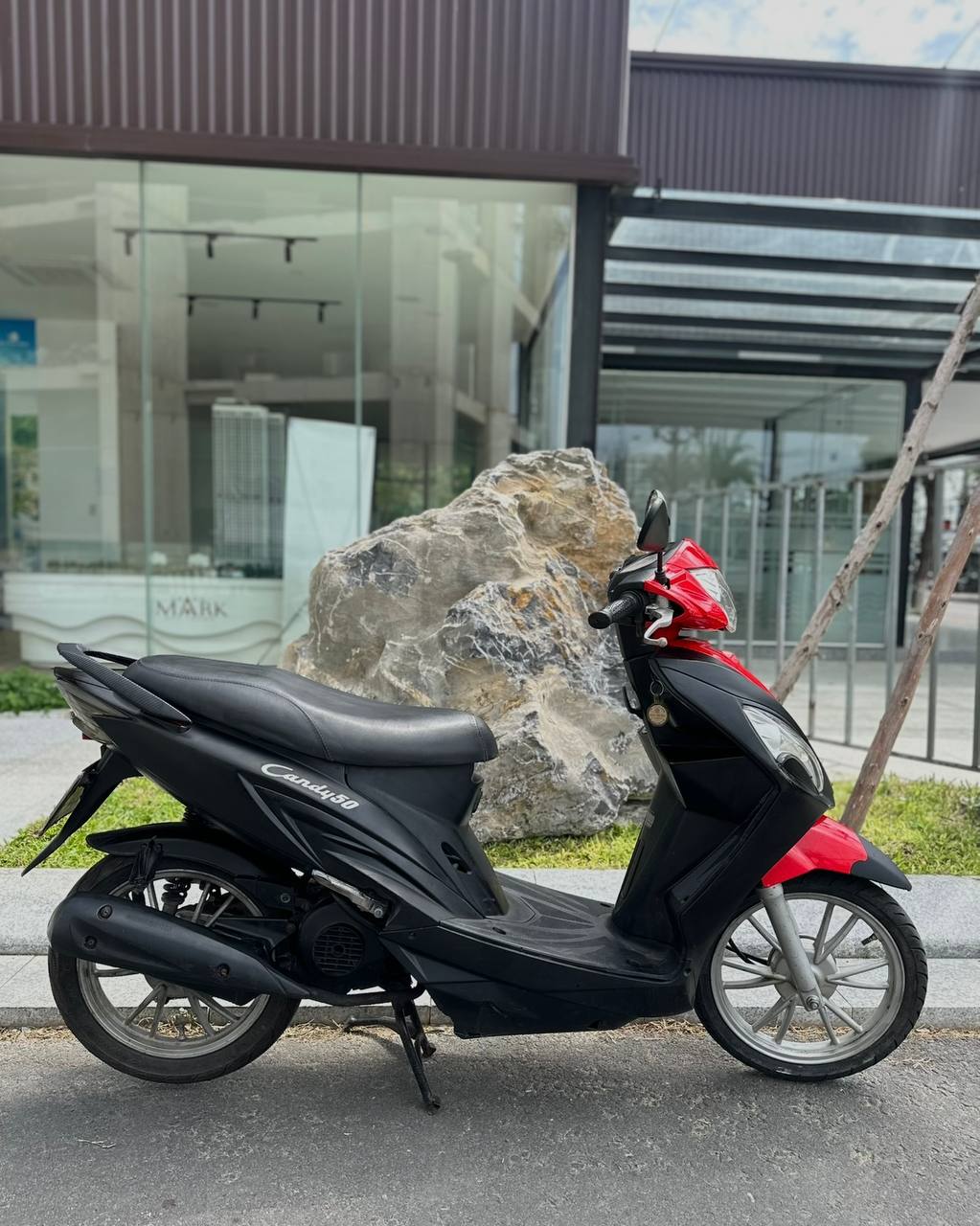Фото 3: Продаётся скутер Kymco Candy HI 50cc 2013 года