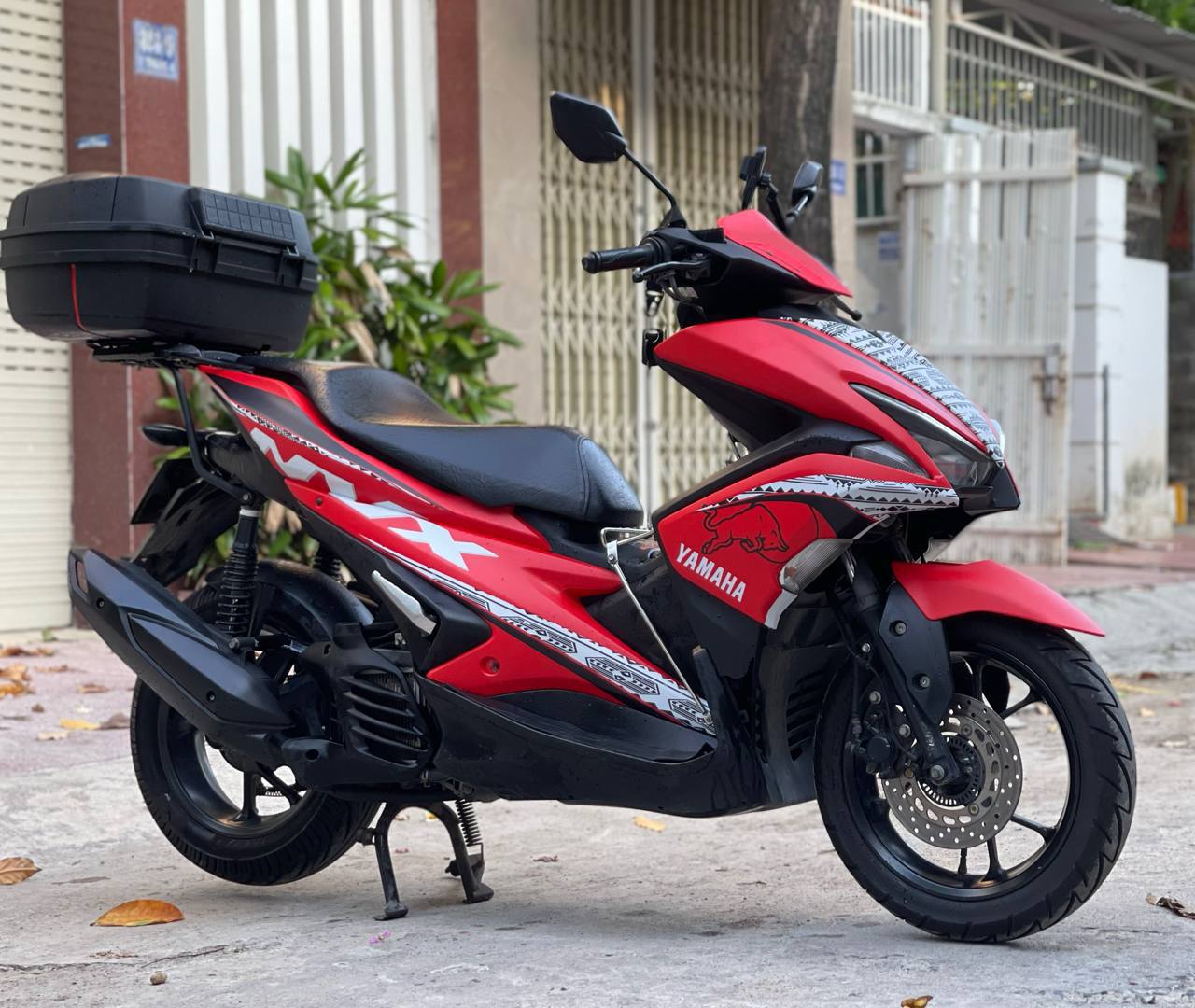 Фото 3: Yamaha NVX 155cc в аренду: 450 000 донгов в сутки, 2 500 000 в неделю, 4 200 000 в месяц.