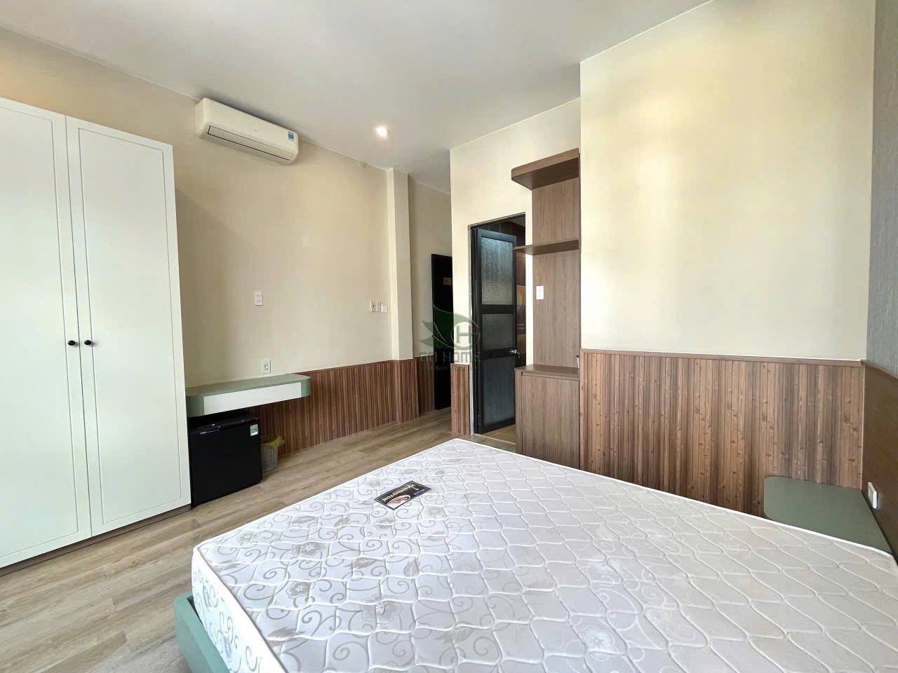 Сдаётся меблированная квартира-студия 30 м² в центре Нячанга, в 200 метрах от моря.