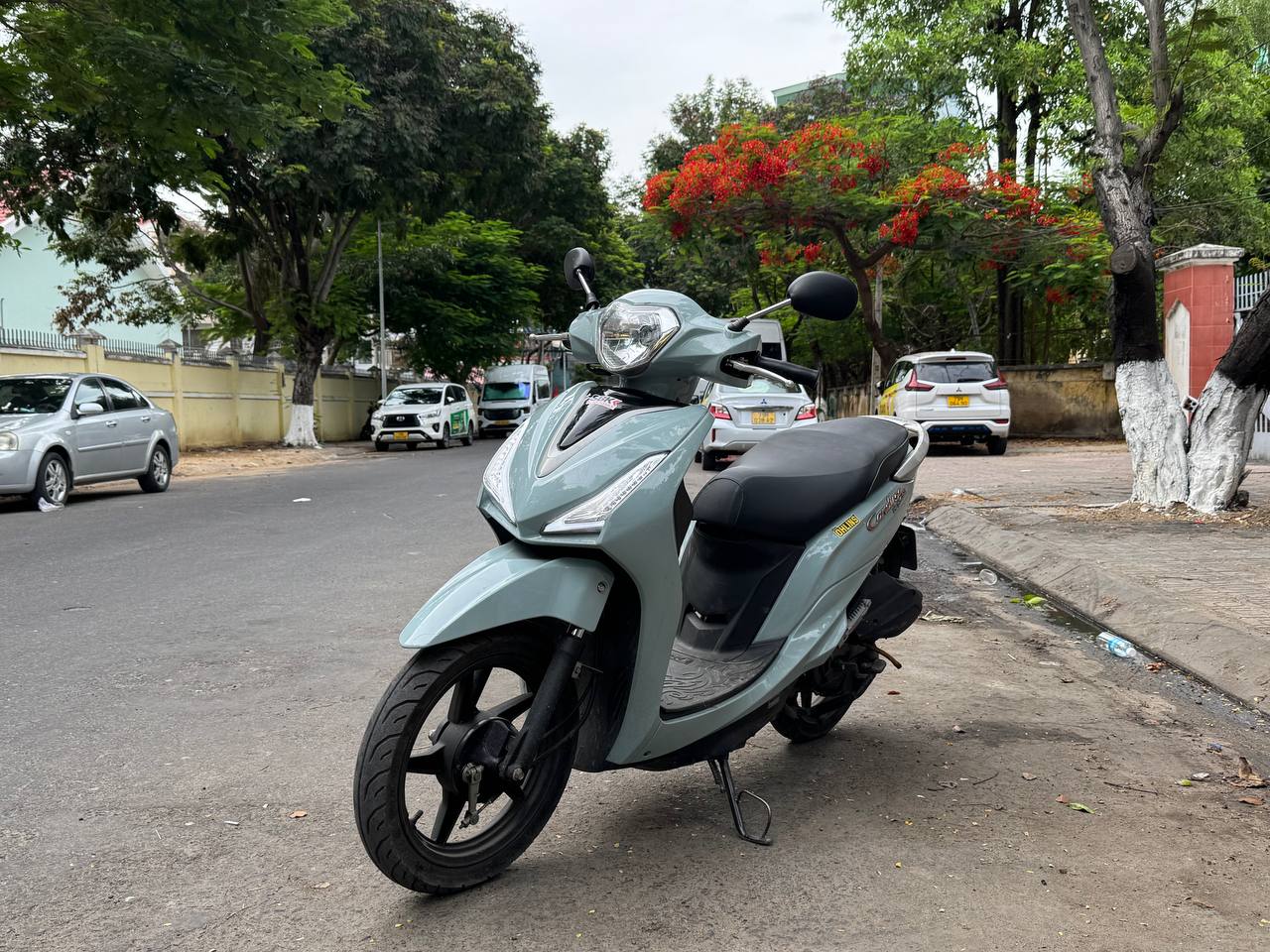 Продаётся байк Kymco Hermosa Candy 50 рестайлинг 2020 года, цвет Nardo