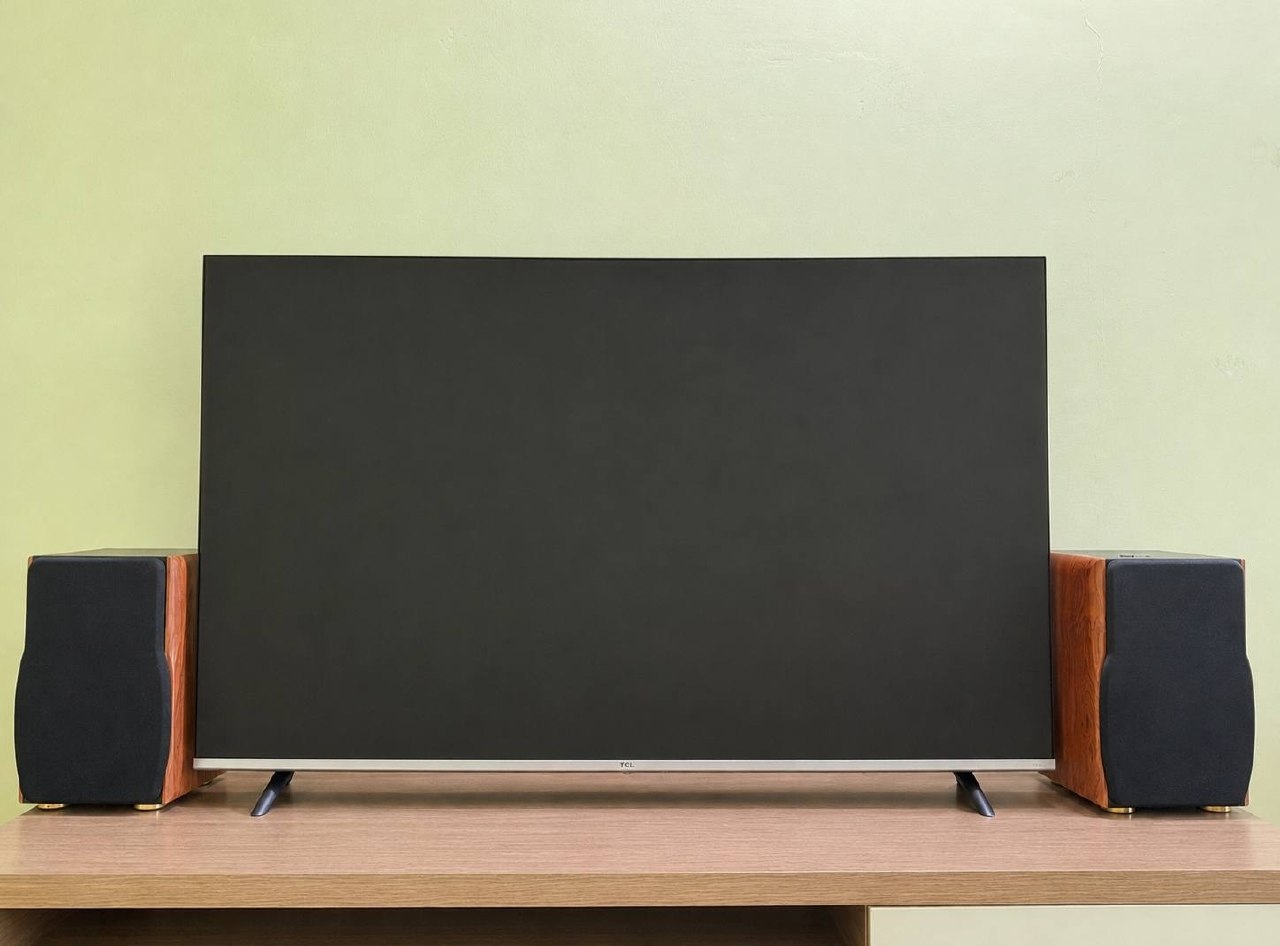 Фото 2: Колонки мощностью 120 Вт, слегка тяжёлые, играют достойно, хорошие низы, есть…
