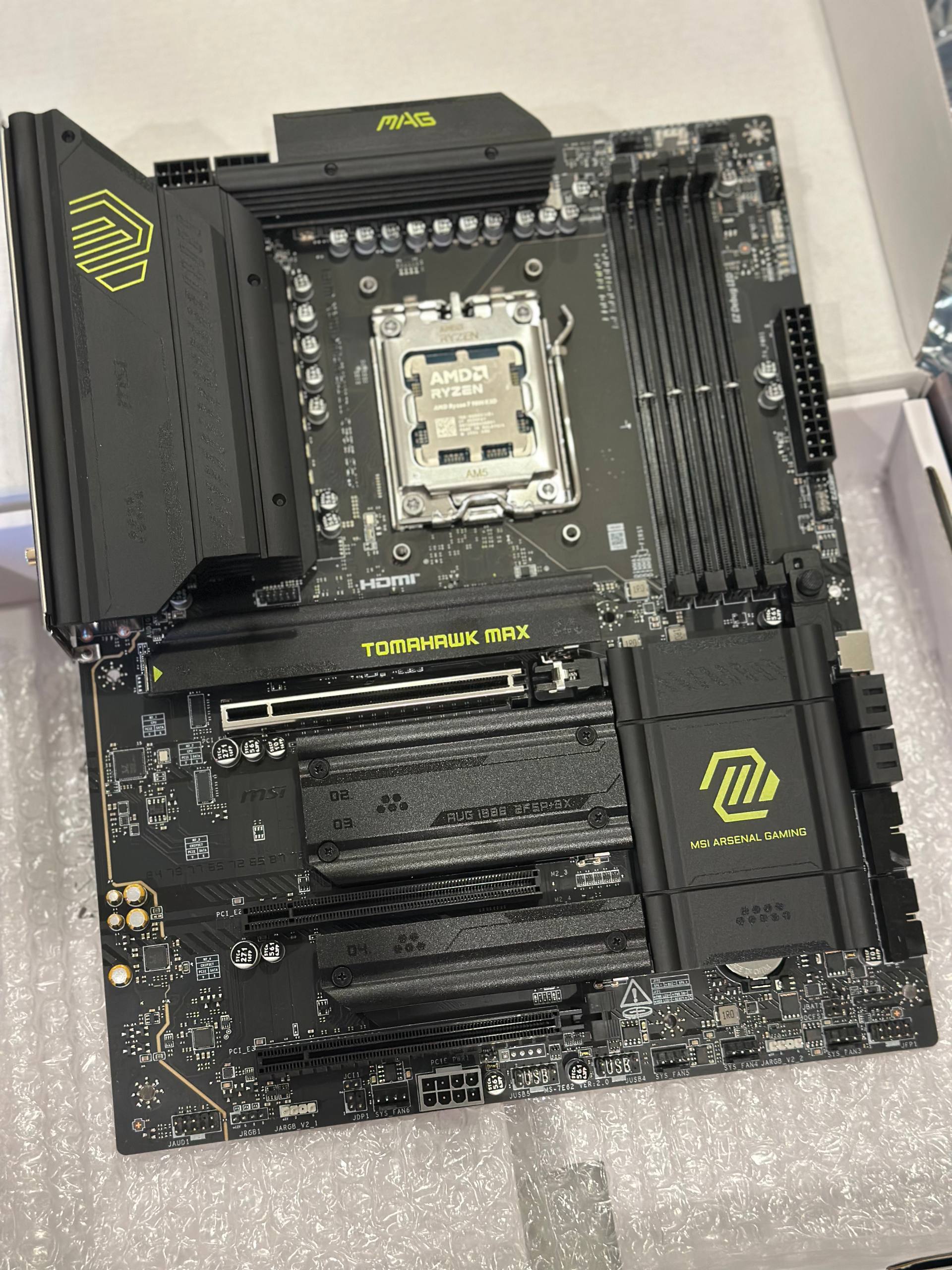 Фото 2: Продаю комплектующие для ПК: видеокарта ZOTAC RTX 5080 Solid OC, материнская плата MSI…
