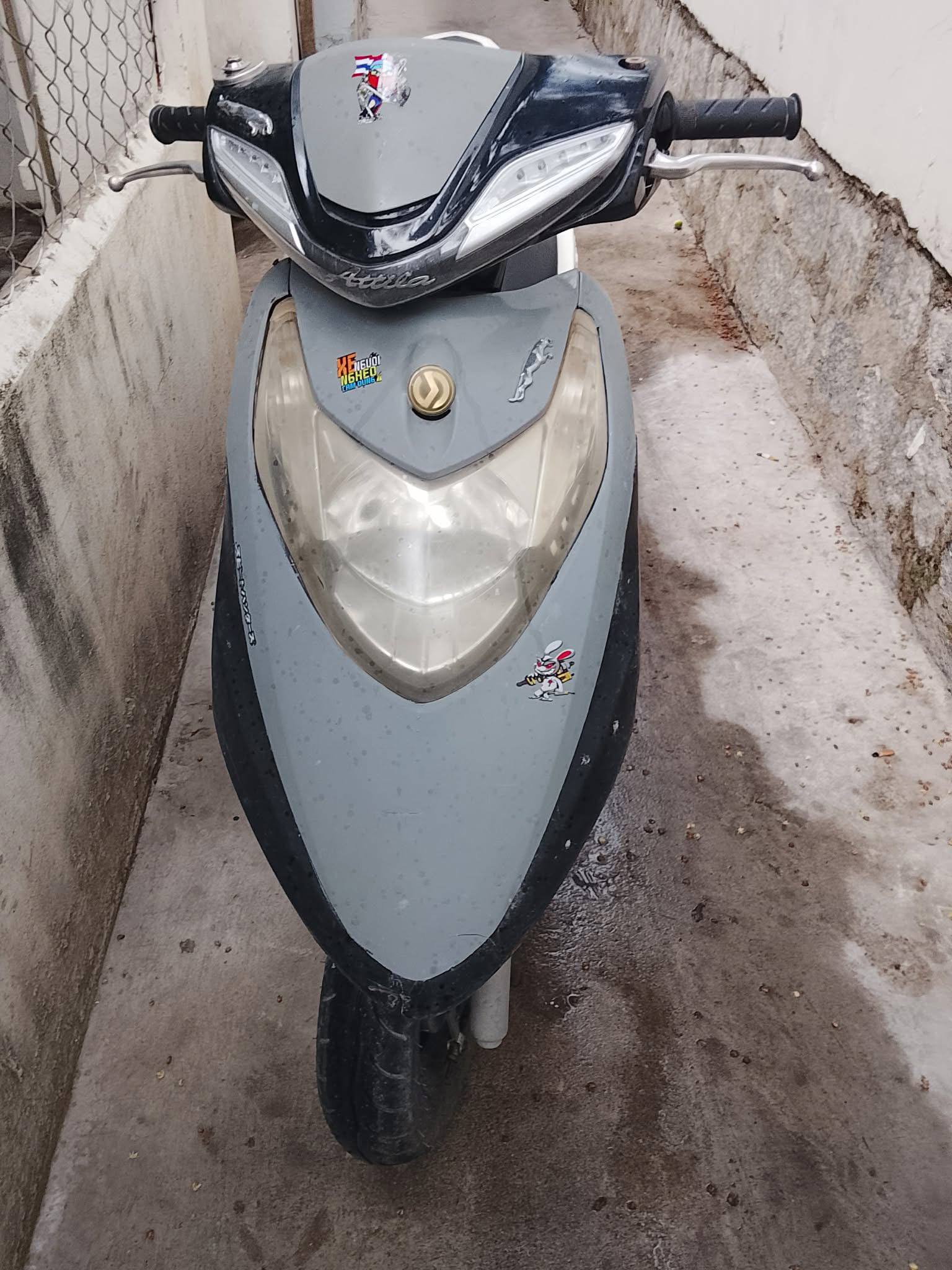 Продаётся надёжный городской скутер SYM Attila 125сс 2011 года