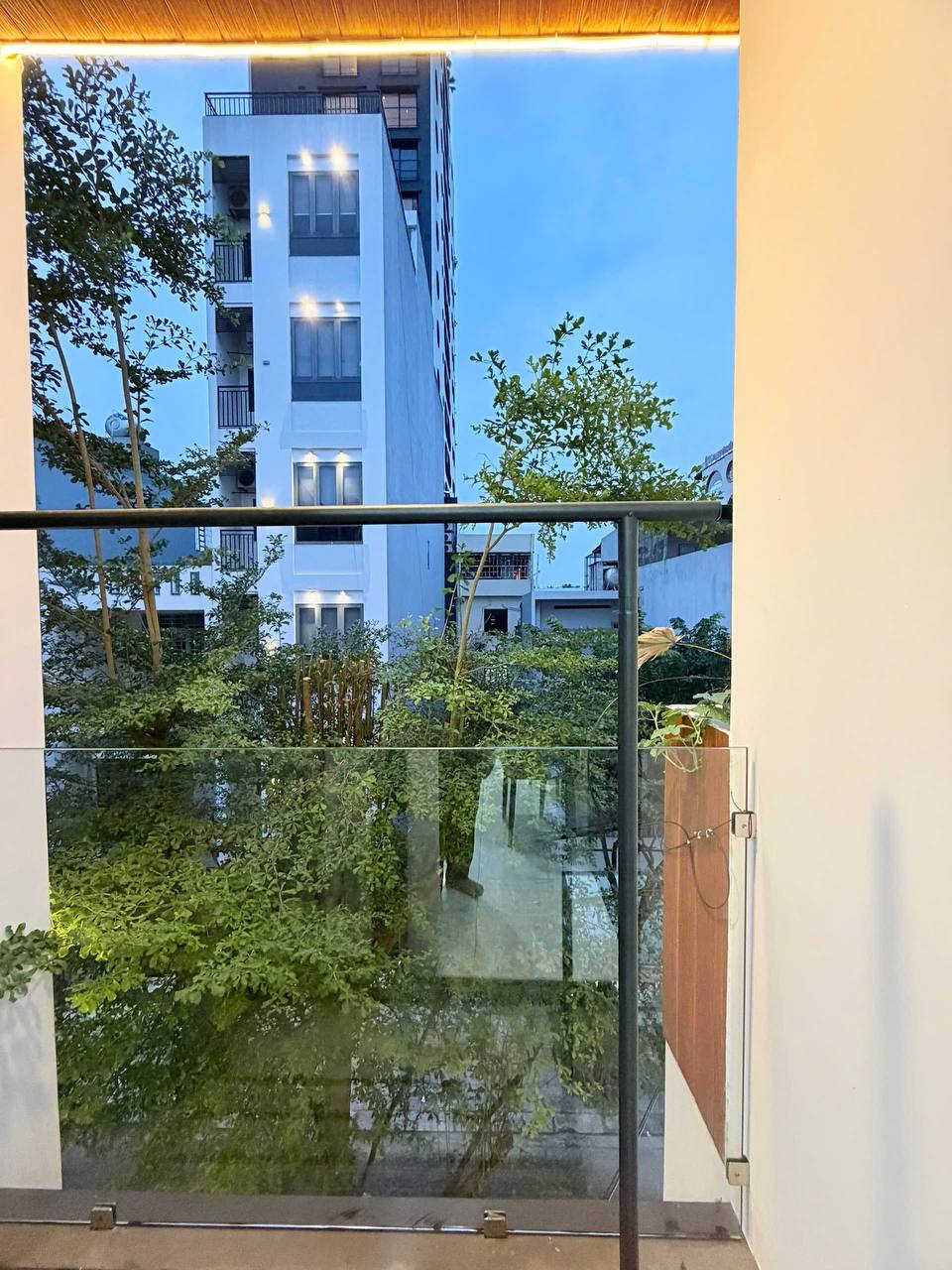 Апартаменты с 2 спальнями, 45 м², на улице Cao Ba Quat, менее 2 км до моря.