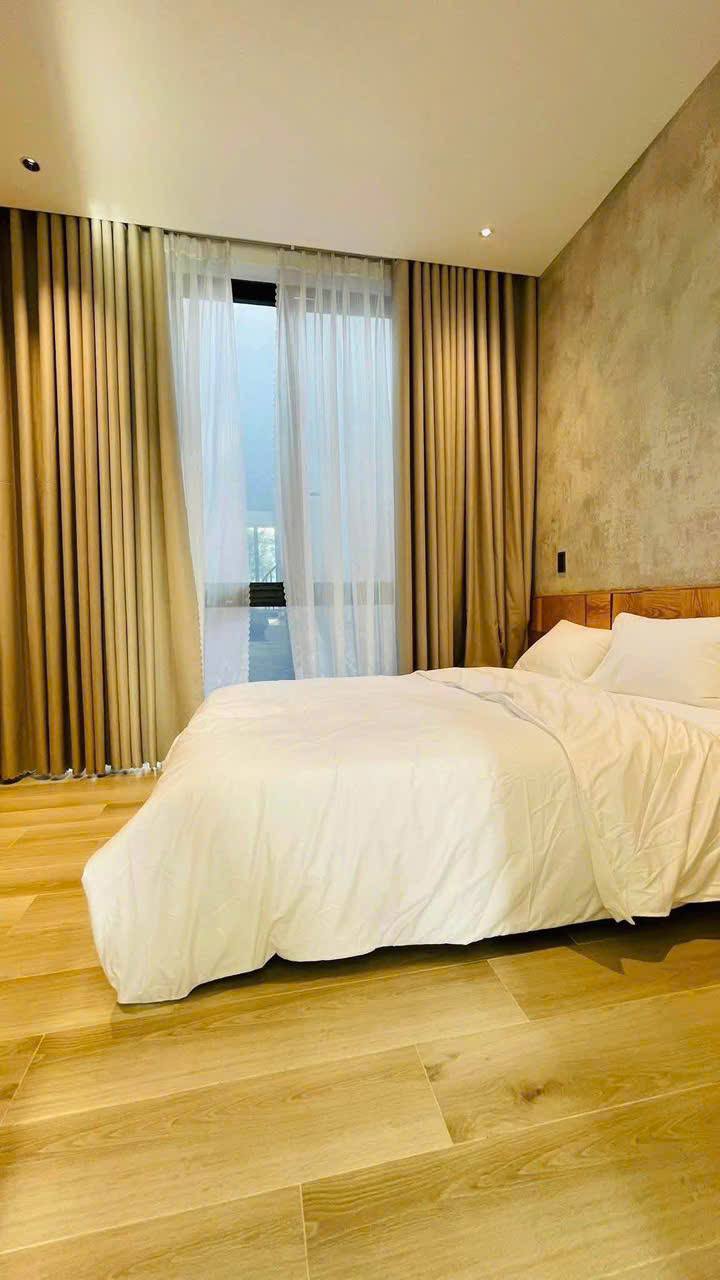 Дом 3 этажа, 4 спальни, 5 санузлов, 60 м²