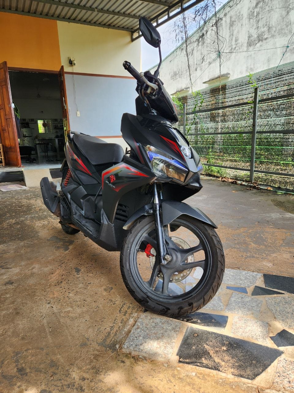 Продаётся Honda Air Blade 125 Black Edition 2019 года