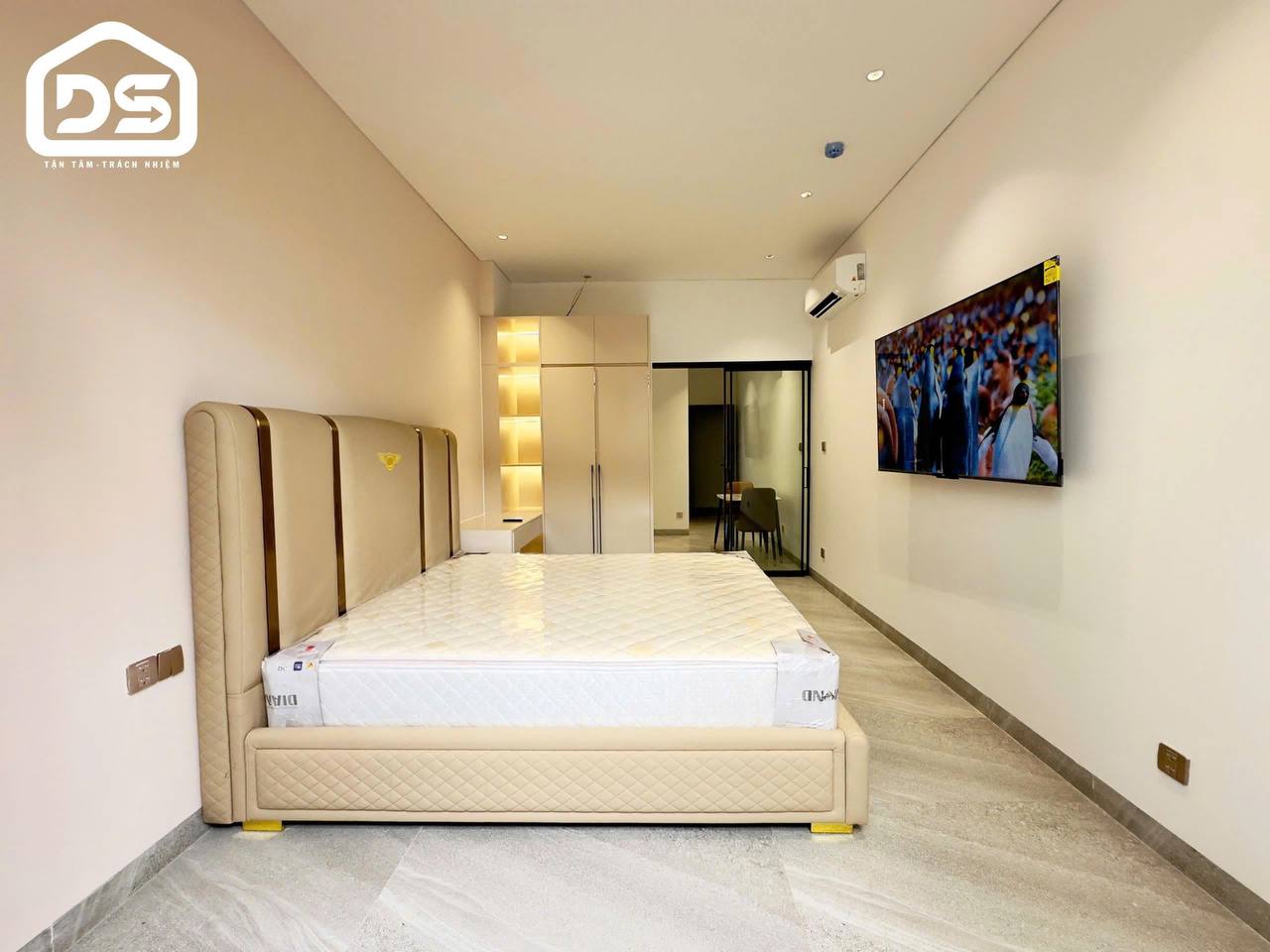 Фото 2: Сдаётся luxury квартира 40 м² с одной спальней в районе Phước Hải, Южн