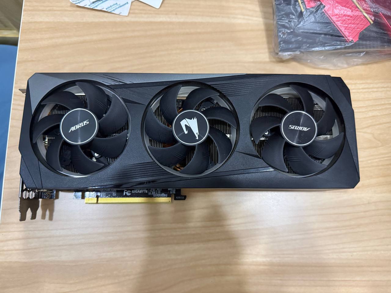 Видеокарта RTX 3060 12GB, не использовалась для майнинга и разгона, то
