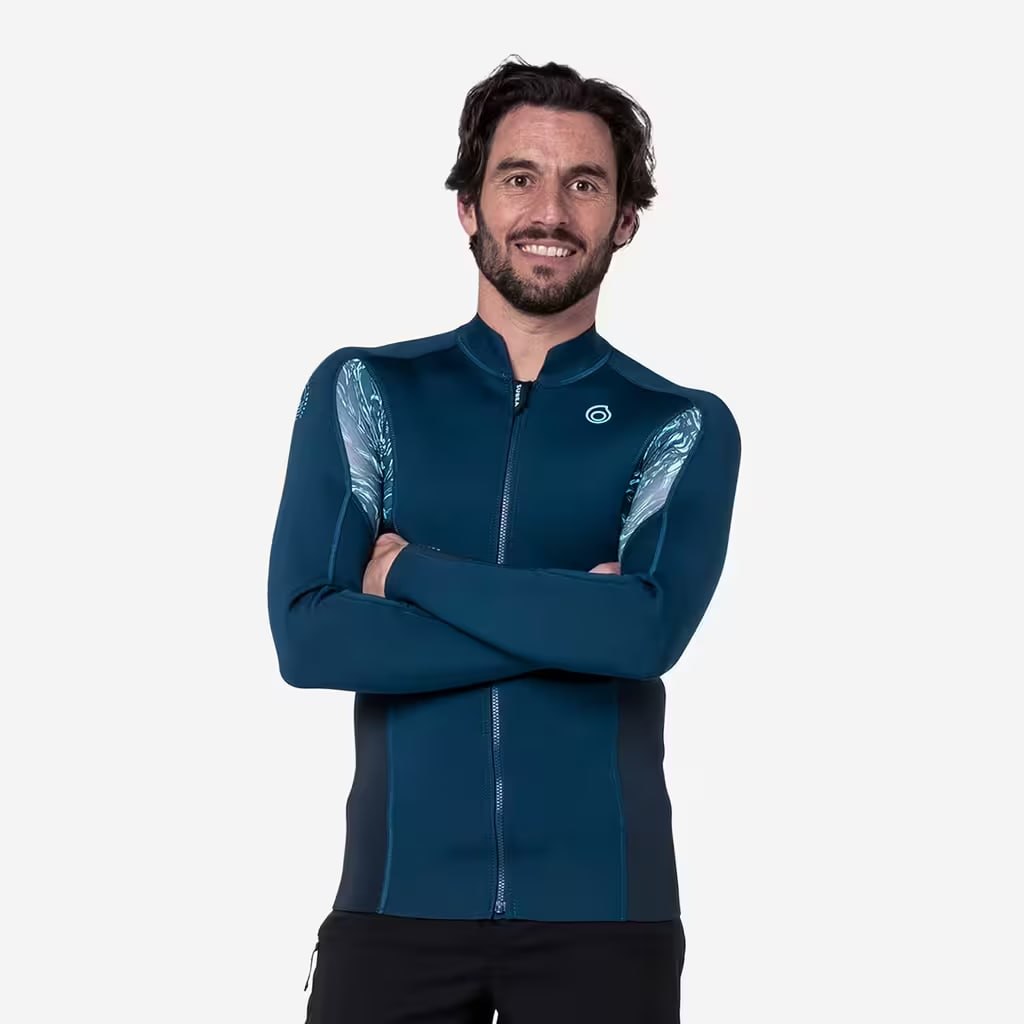 Фото 2: Продаётся мужской неопреновый топ Decathlon 1,5 мм, размер M