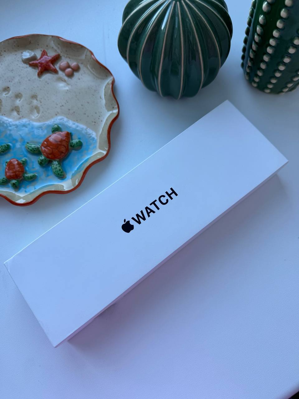 Продаются новые часы Apple Watch SE3, не вскрывались, не активированы.