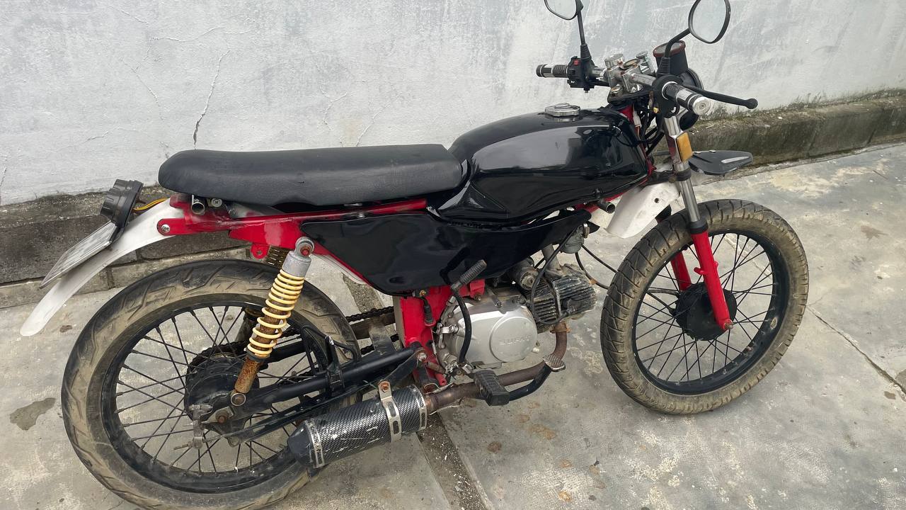 Фото 2: Мотоцикл Honda Win (Sufat) 100, механика, на полном ходу, документы в