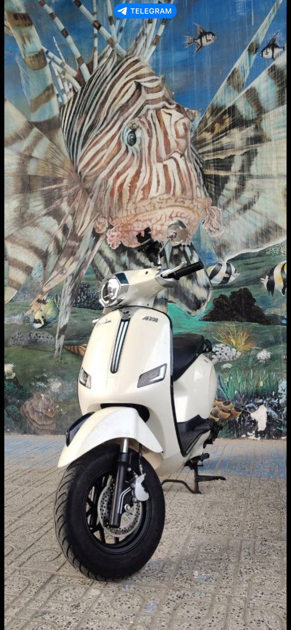 Фото 3: Скутер Vespa Sadoka 50cc 2022 года, пробег 5000 км, в идеальном состоянии, всё…