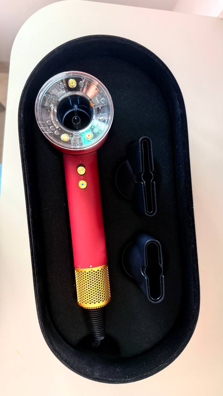 Фото 2: Продаю оригинальный фен Dyson Supersonic Nural в цвете Red/Gold, практически новый…