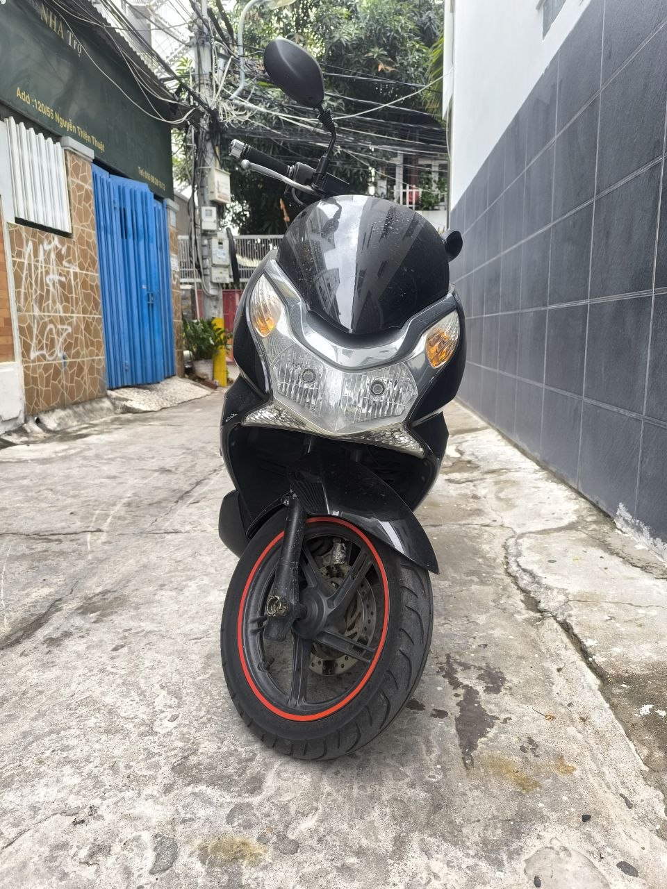 Продаётся Honda PCX, обслуживался в центре Honda, в аренду не сдавался.