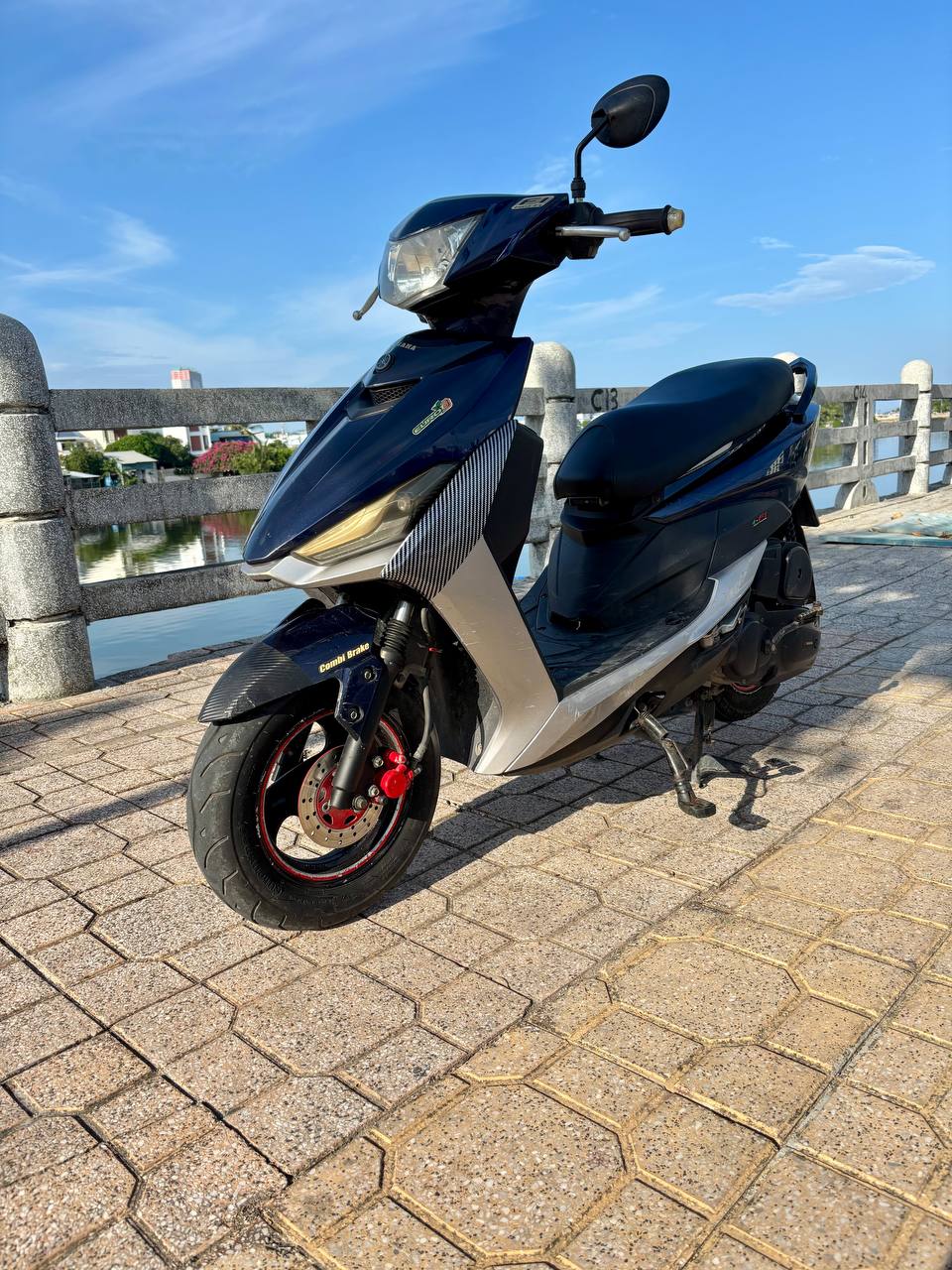 Фото 2: Продаётся скутер Yamaha 50 куб.см, 2022 года выпуска.