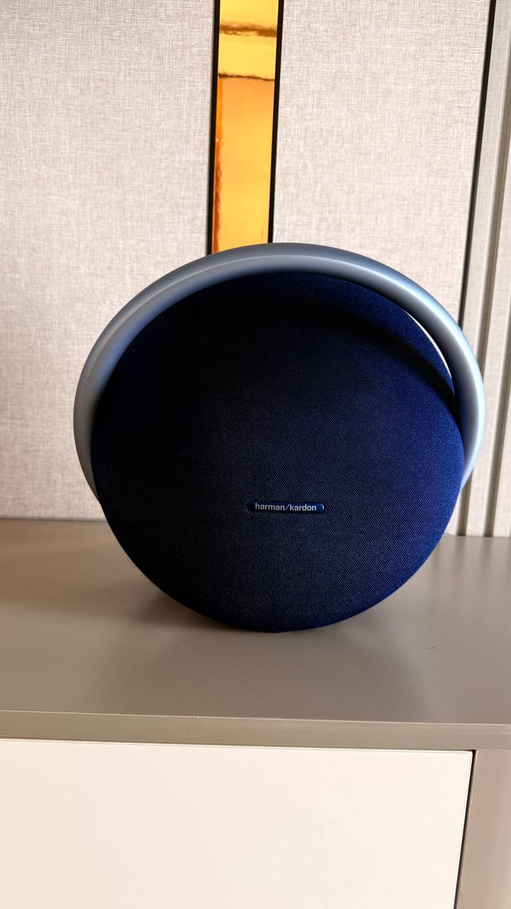 Продаётся оригинальная портативная акустическая система Harman Kardon…