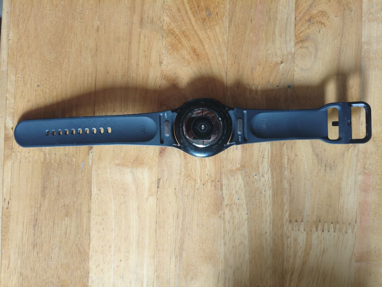 Фото 3: Продаются Samsung Galaxy Watch 6 за 2 000 000 вьетнамских донгов