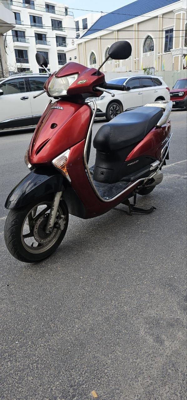 Фото 2: Срочно продаётся Honda Lead 108cc 2008 года