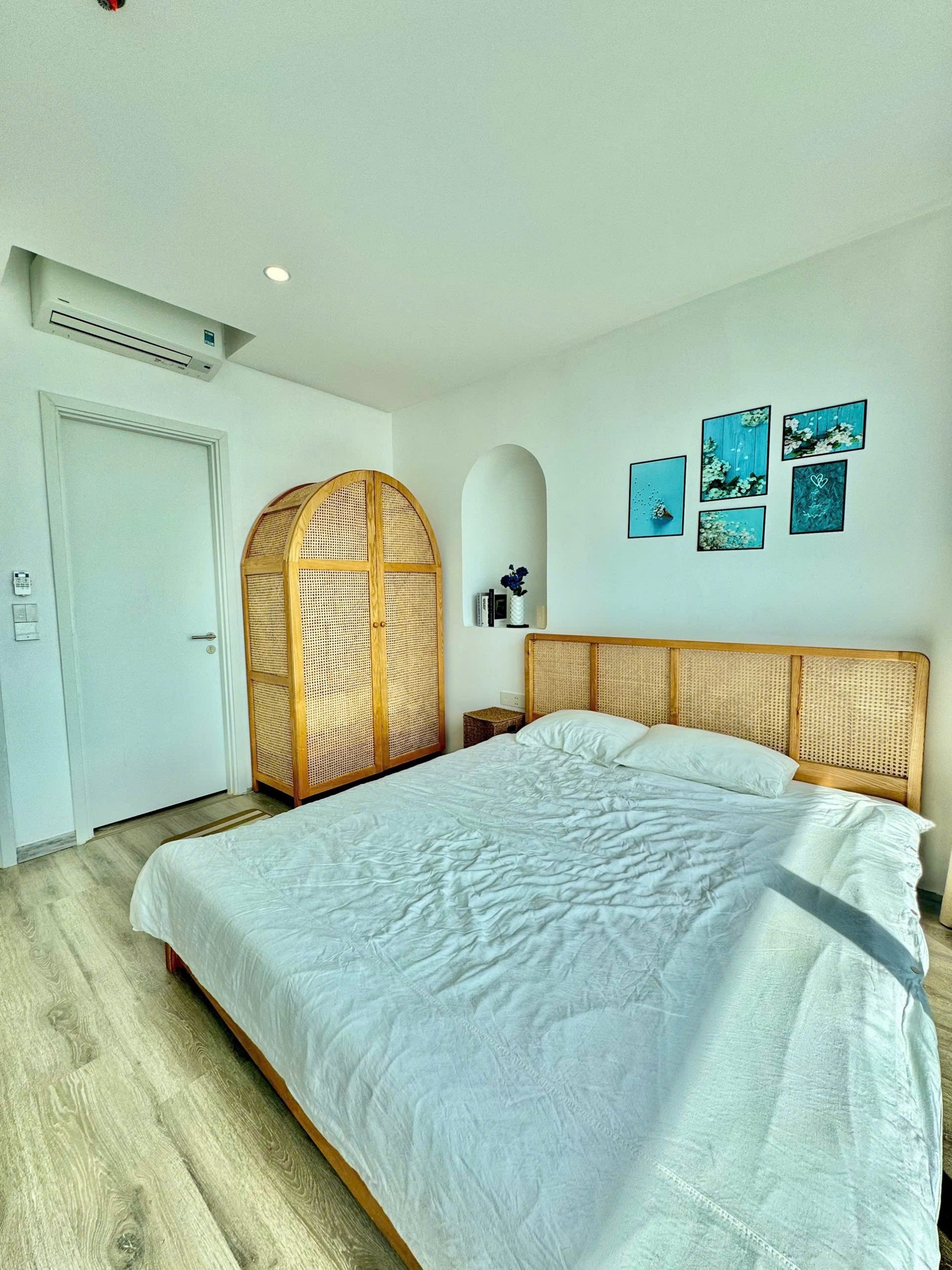 Сдаётся квартира с двумя спальнями в жилом комплексе Marina Suites в центре Нячанга.