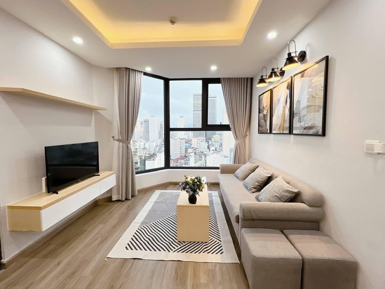 Квартира 60 м² с двумя спальнями и двумя ванными в комплексе HUD Building в центре…