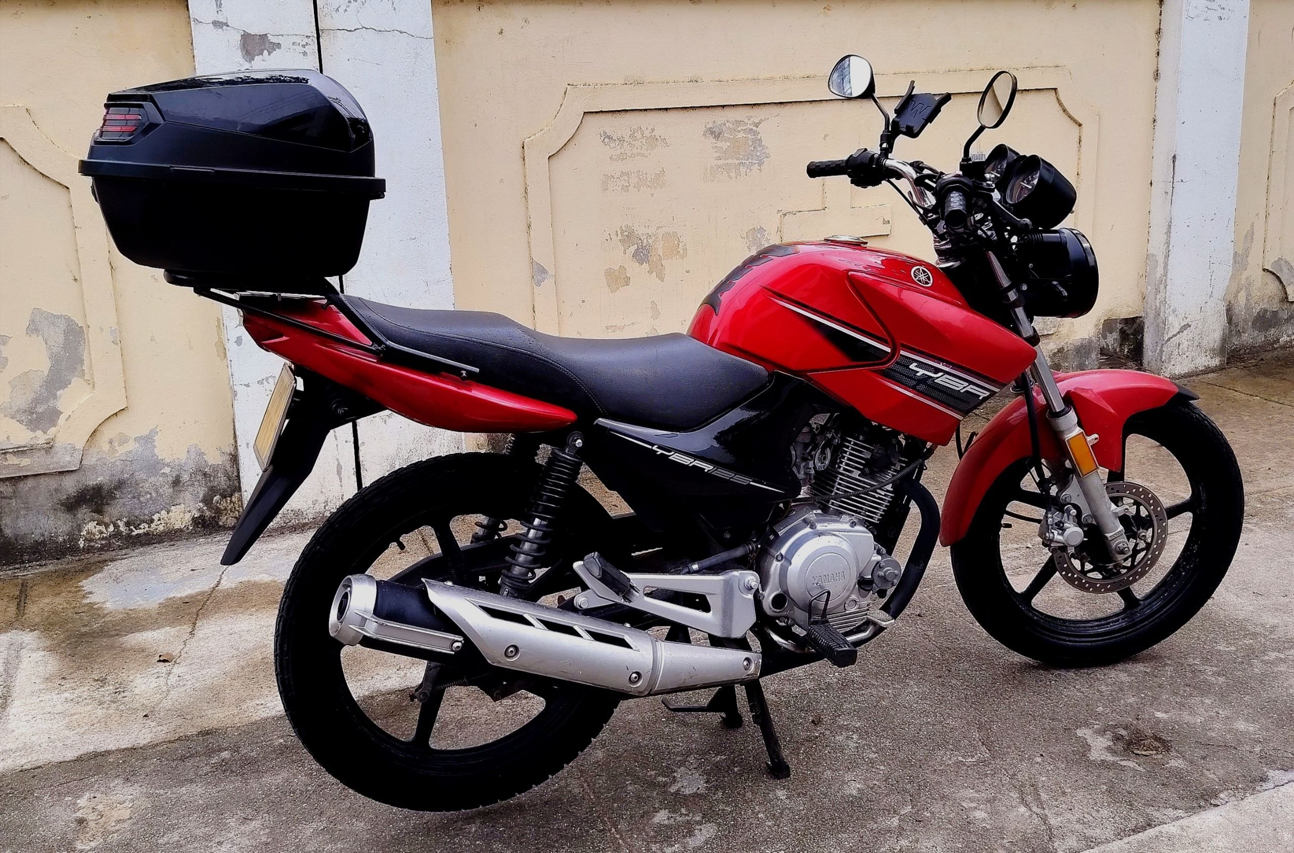 Фото 2: Продаётся мотоцикл Yamaha YBR 125cc с механической коробкой передач