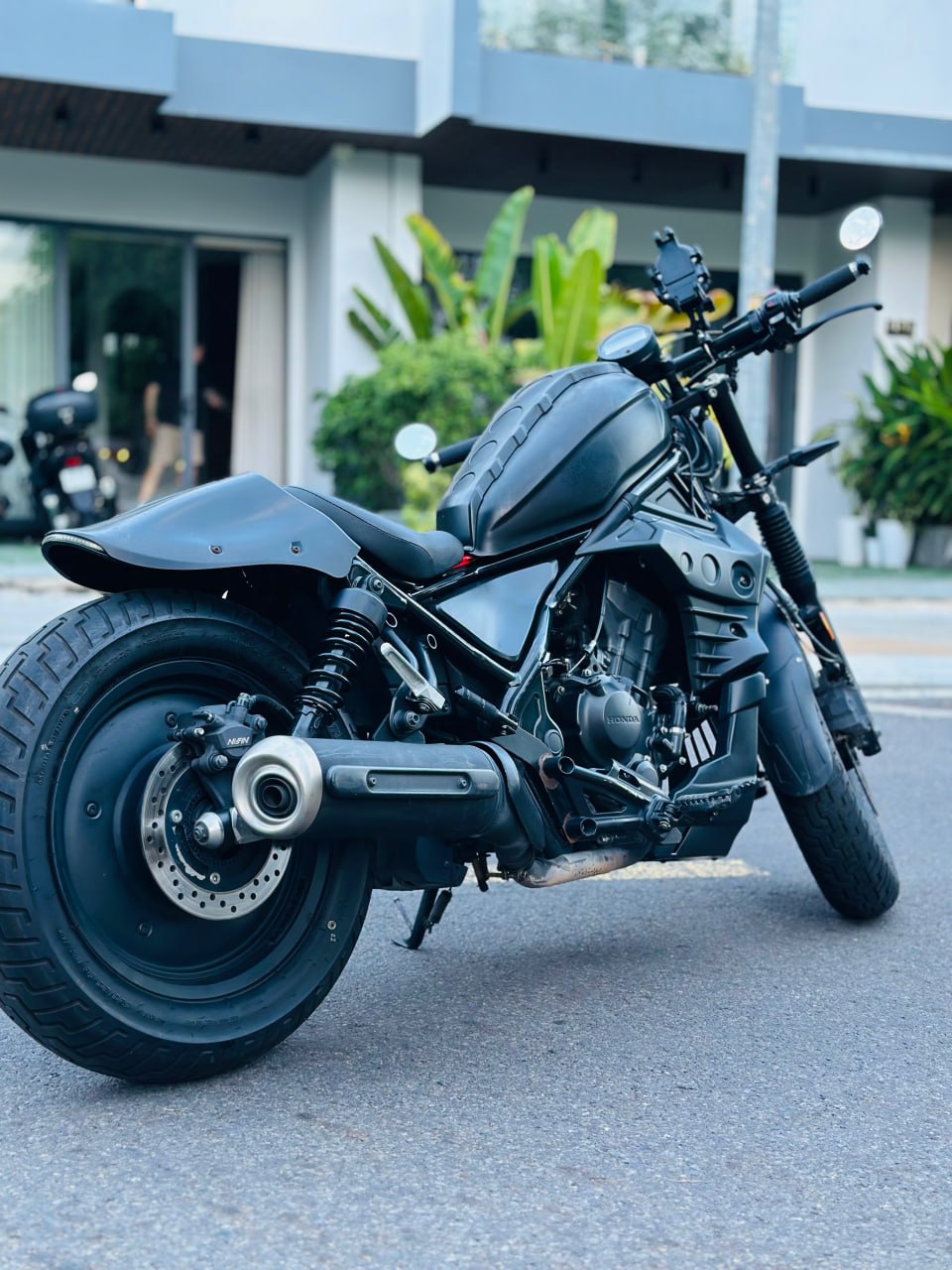 Фото 3: Honda Rebel 300 2021 года, кастомизированный, в хорошем состоянии, с небольшим пробегом…