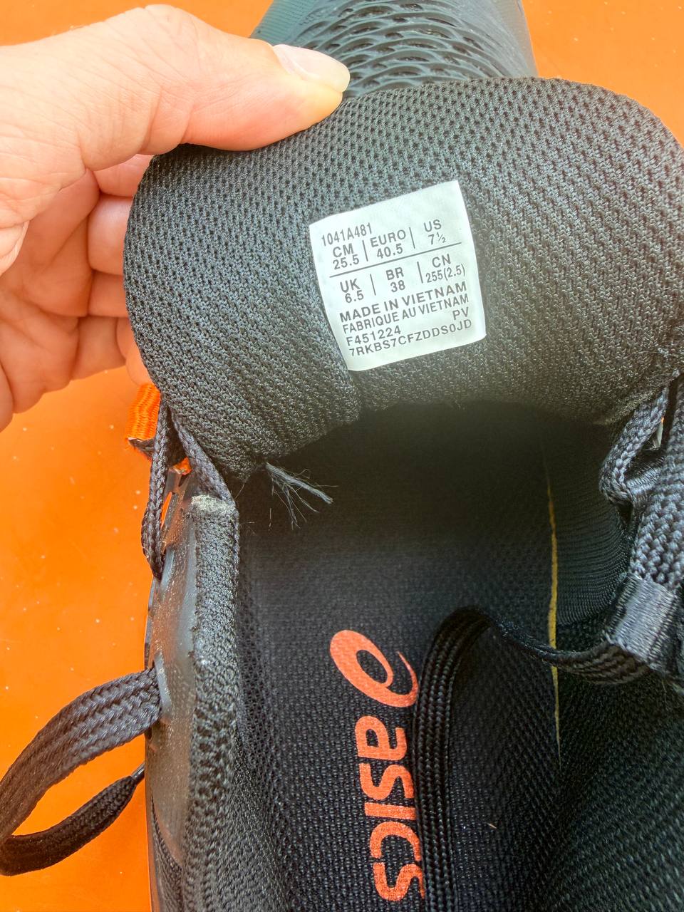 Фото 2: Теннисные кроссовки ASICS, унисекс, б/у, использовались 3 раза