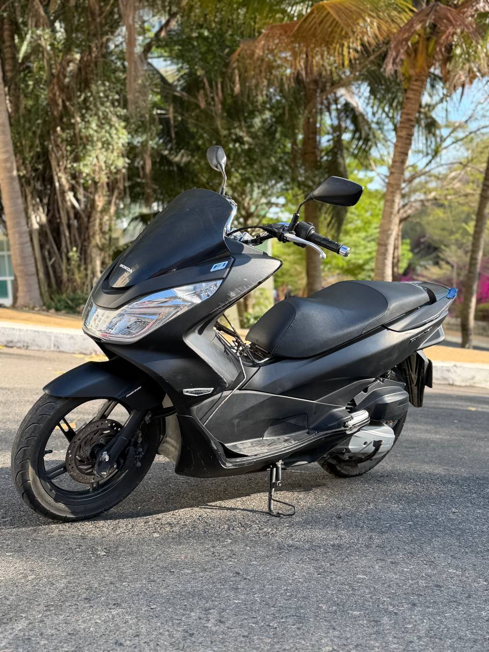 Продаётся Honda PCX 2015 года