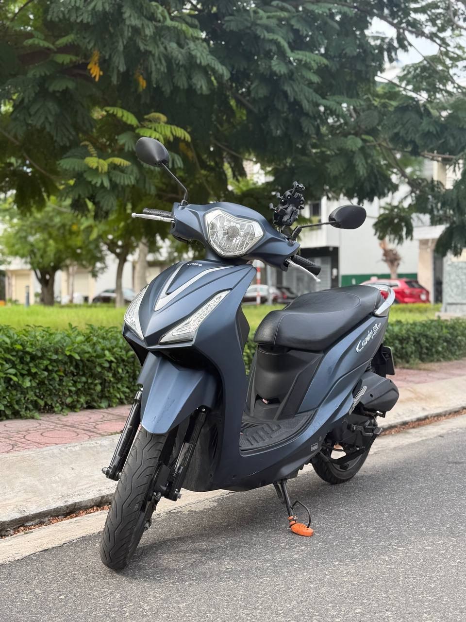 Продаётся скутер Kymco Candy 50cc 2020 года, матовый серо-синий, в хорошем состоянии…