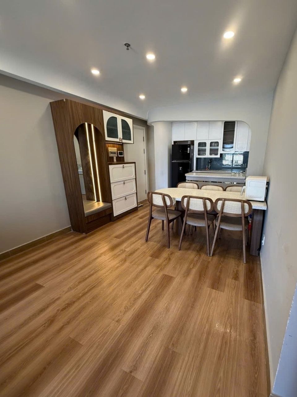 Фото 3: Сдаётся квартира в CT3 Vinh Diem Trung, площадь 98 м² с балконом, 3 спальни, 2 ванные…