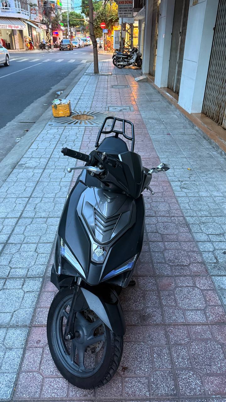 Продаётся Honda Air Blade 125 с синим цветом