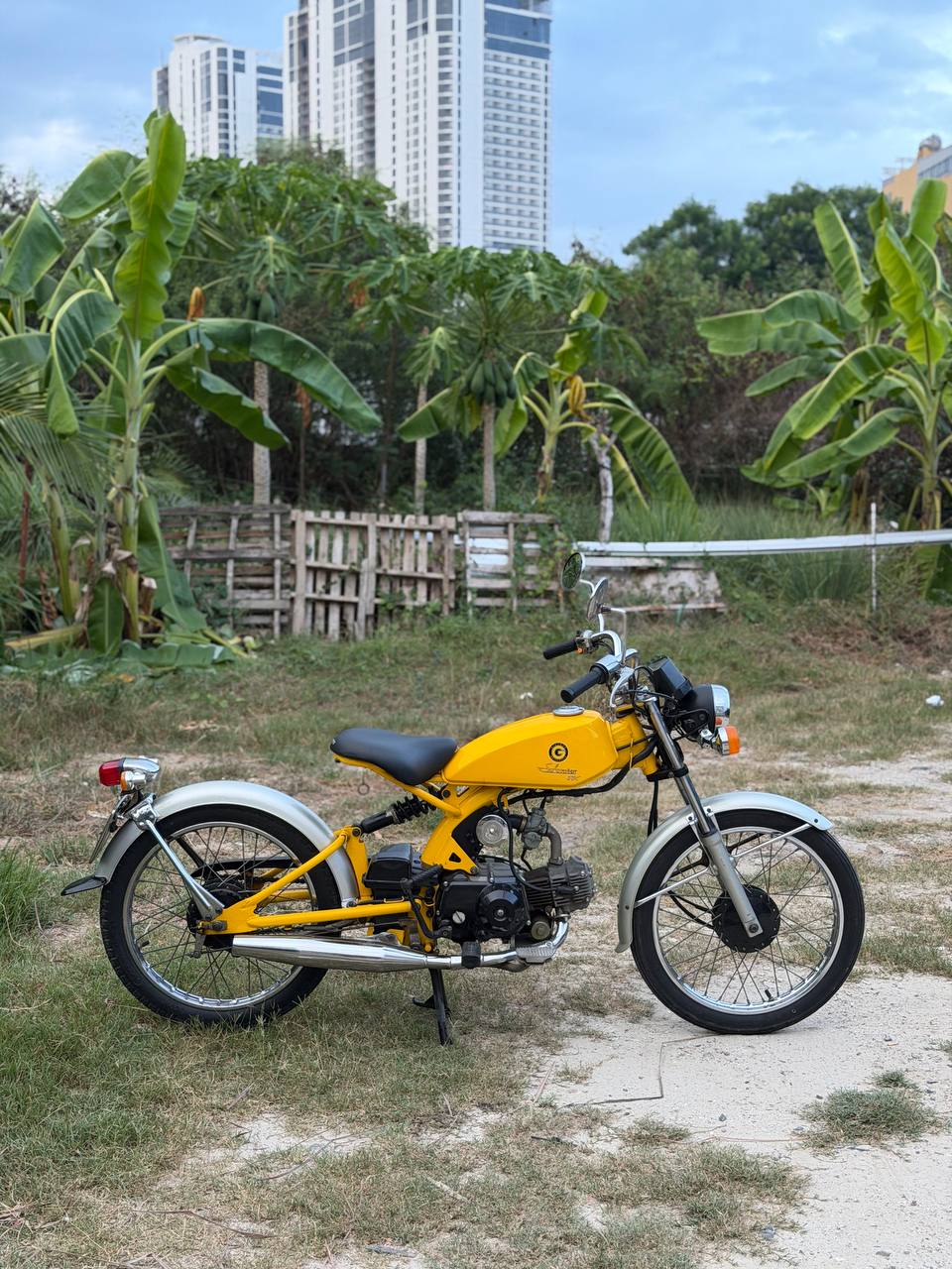 Продаётся редкий мопед Solowins 50cc в идеальном состоянии, оригинальная комплектация…