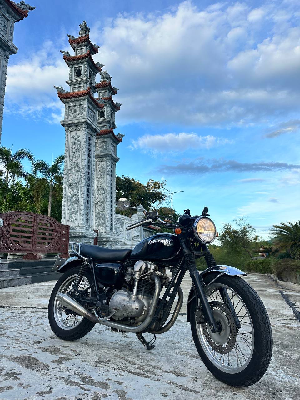 Продаётся Kawasaki W400 2009 года в отличном состоянии