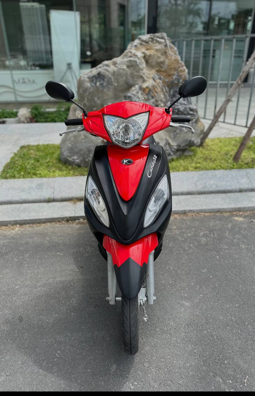 Фото 2: Продаётся скутер Kymco Candy HI 50cc 2013 года