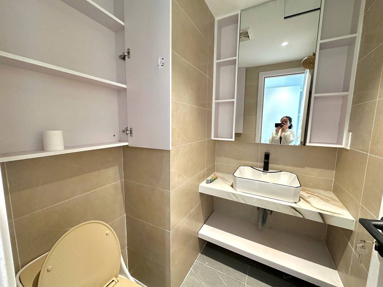 Фото 2: Сдается квартира в комплексе Oceanus, 71 м², 2 спальни, 2 ванные, полностью меблирована.