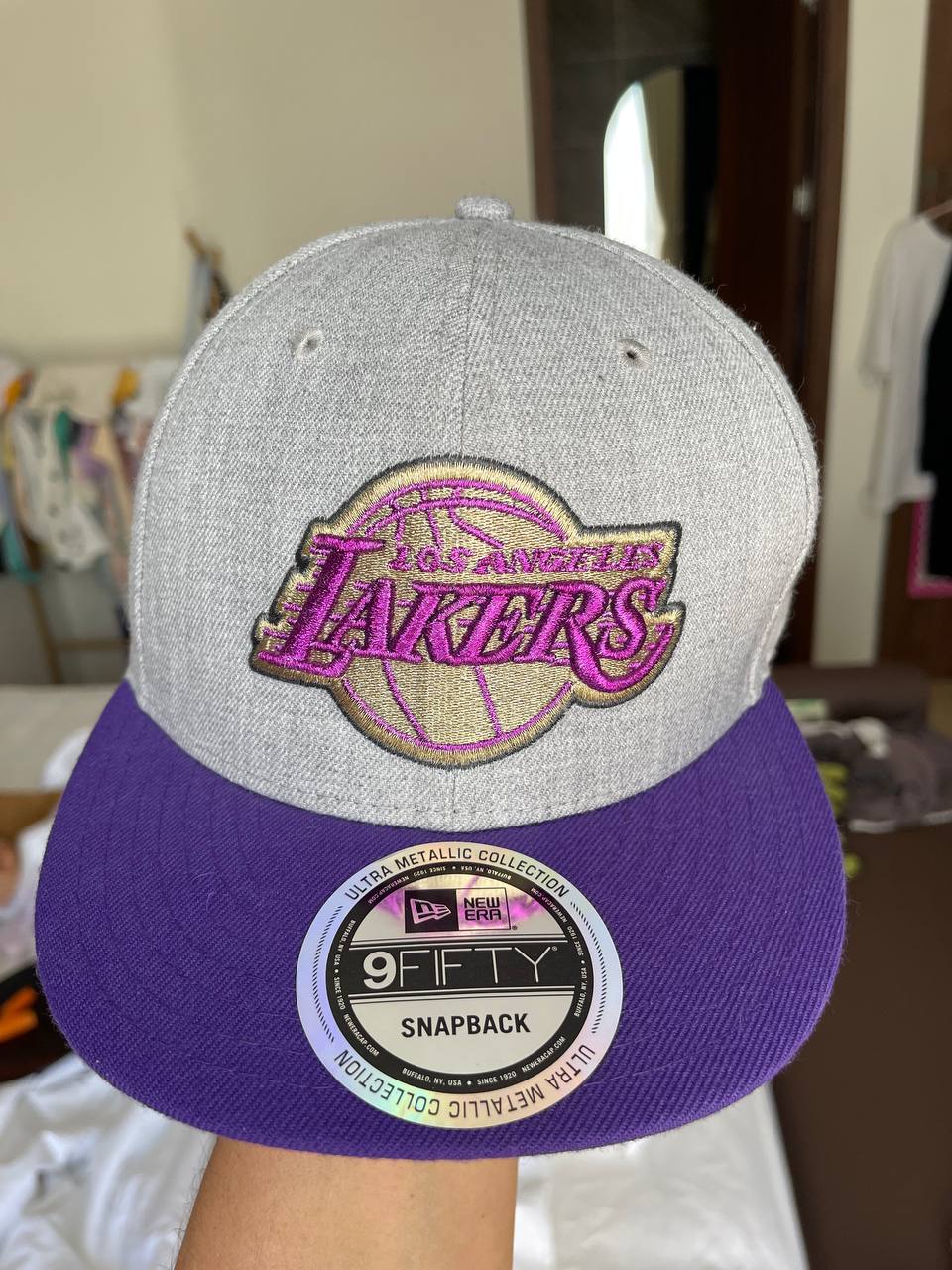 Оригинальная бейсболка New Era (Los Angeles Lakers), куплена в официальном магазине в…