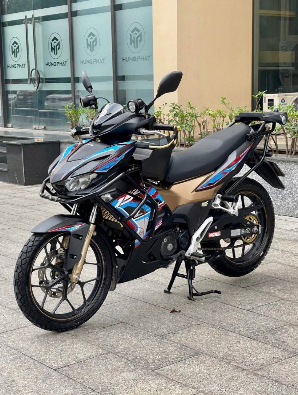 Продаётся Honda Winner 2022 года с ABS, Smart key и блюкард