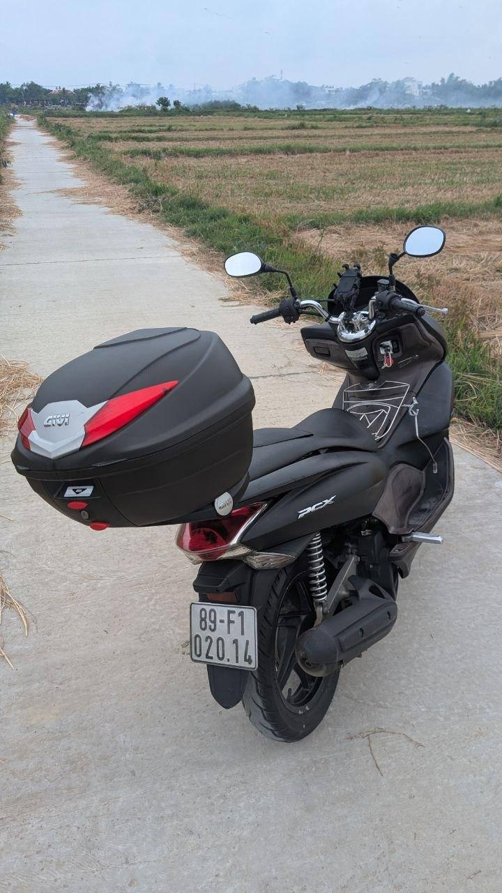 Фото 2: Продаётся Honda PCX 125SS 2010 года с пробегом 77 000 км, в хорошем техническом…