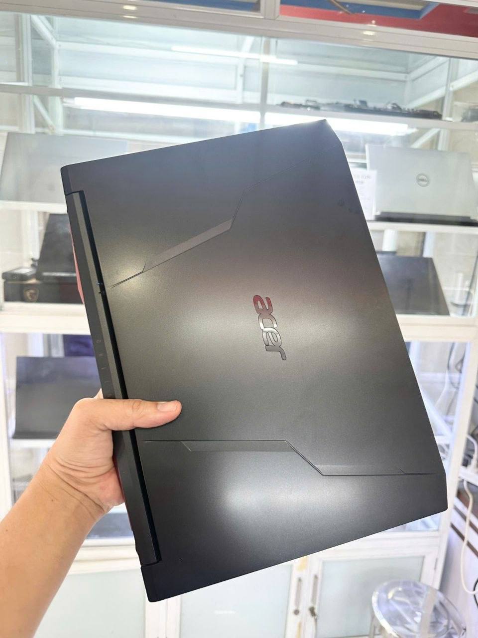 Фото 3: Игровой ноутбук Acer Nitro 5 AN515-45: AMD Ryzen 7-5800H, 32 ГБ ОЗУ DD